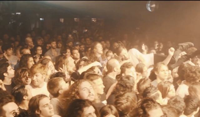 SUMMER 2025: THE PLAYLIST
Here playing: Ty Segall & Mikal Cronin - "Take Up Thy Stethoscope & Walk"
https://www.stillinrock.com/2025/07/summer-2025/
🩺🦈🩺🦈🩺🦈🩺🦈🩺🦈